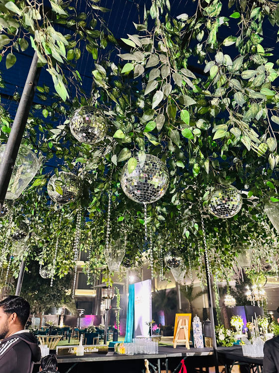 Jaya & Nikunj: after party décor